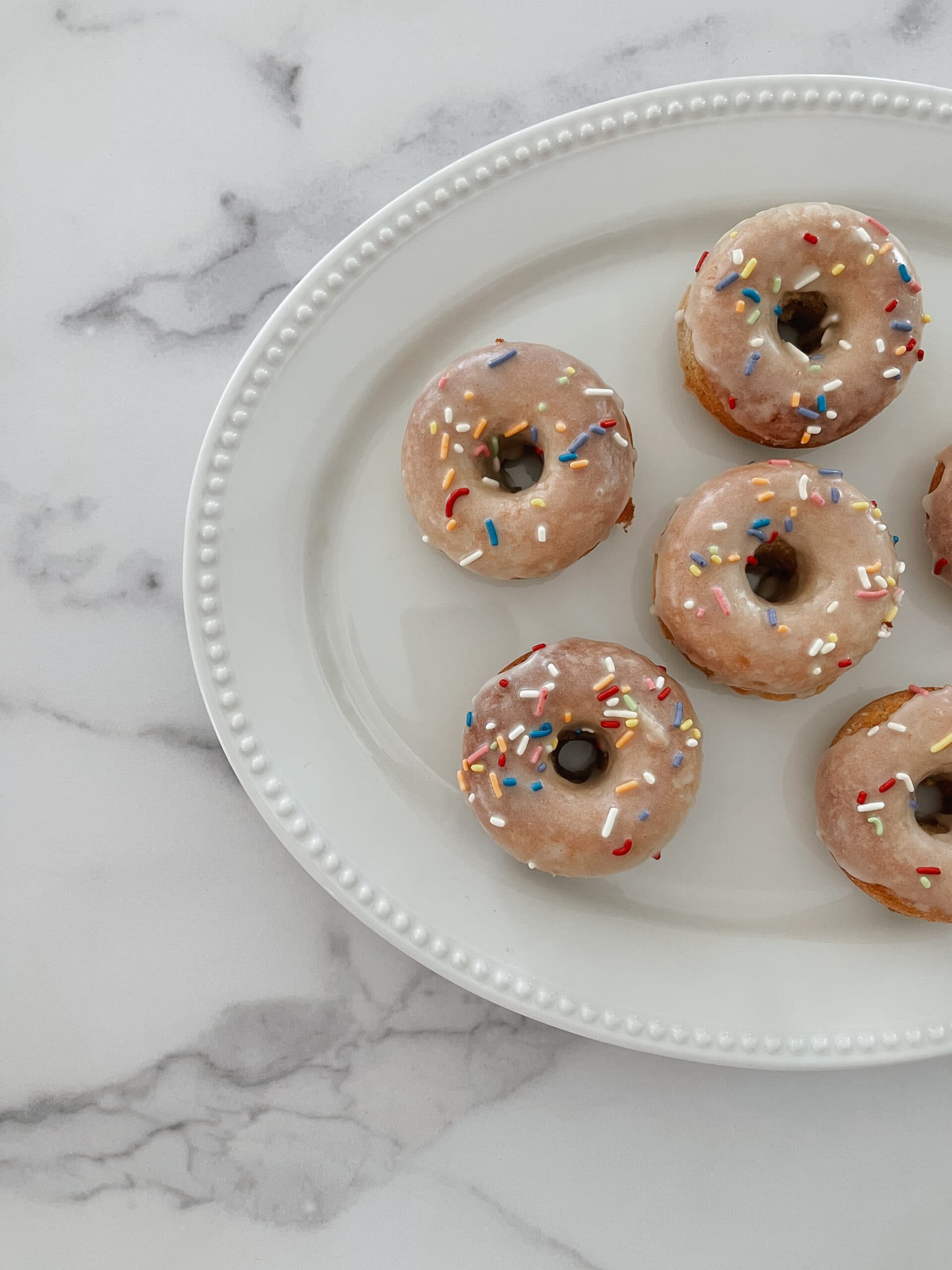 Finished gluten-free cake donuts ready to be served. 